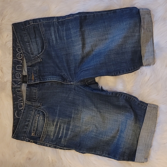Calvin Klein cuffed shorts - Picture 1 of 2